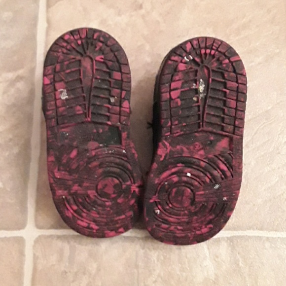 Jordan  sneakers for toddler - Picture 2 of 3